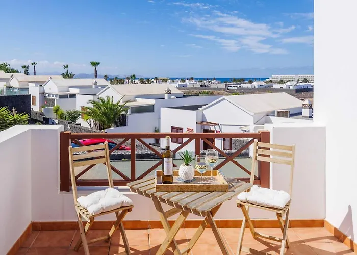 Rioja Villa Playa Blanca